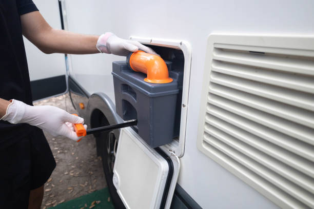 Best Portable bathroom rental  in Franklin Park, FL